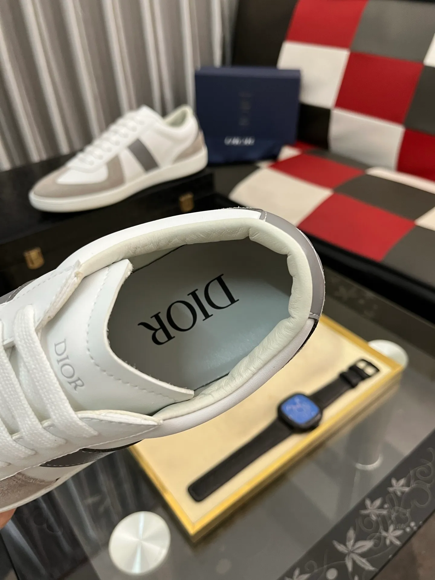 Men's shoes 💰380⌚️⌚️ 【Dior*DIAO】original quality.~ Unique modern style sneakers. 🏃A must-have casual shoe for trendy men😍😍 Original brand imported from Italy, imported original leather, sheep lining (refuses to discolor and grind feet) Sole: Original sole provided by the original factory, French lazy style design ⚠️Fit to the feet, original quality, super comfortable original sole. Code number: 38-448️⃣Colors available